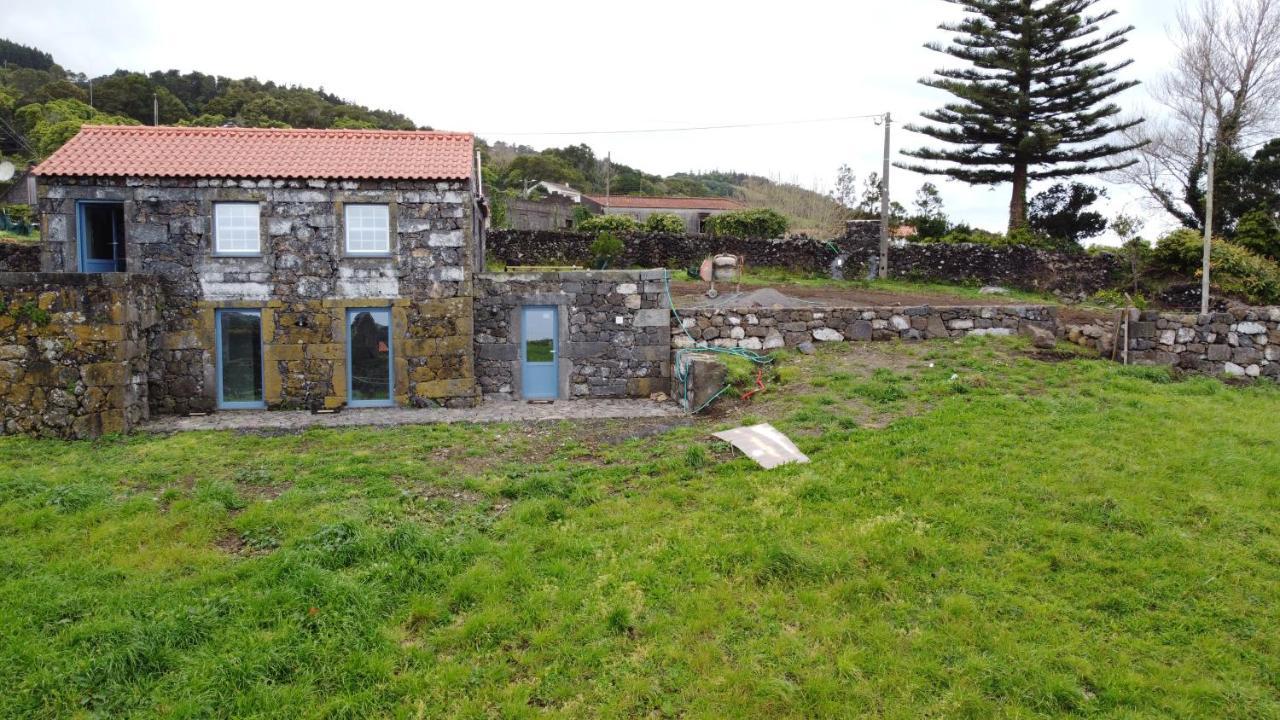 Casa Da Ribeirinha Villa Ribeirinha  ภายนอก รูปภาพ