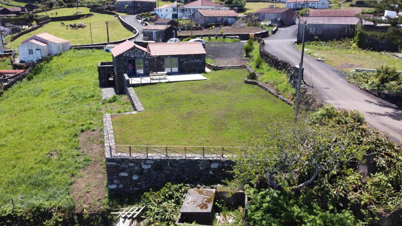 Casa Da Ribeirinha Villa Ribeirinha  ภายนอก รูปภาพ