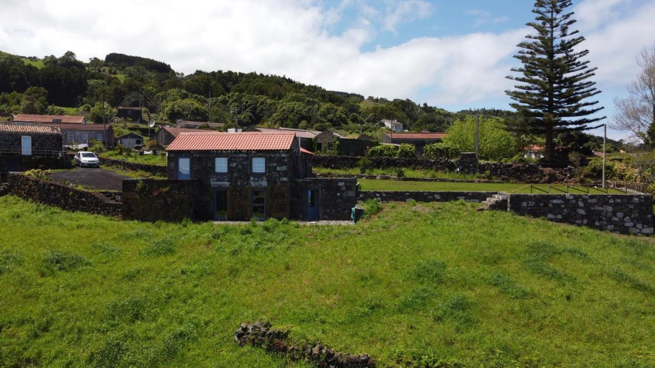Casa Da Ribeirinha Villa Ribeirinha  ภายนอก รูปภาพ