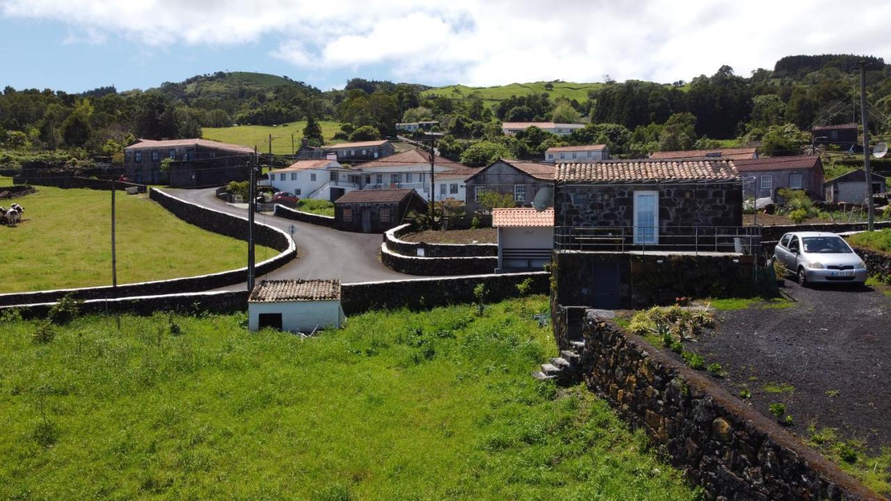 Casa Da Ribeirinha Villa Ribeirinha  ภายนอก รูปภาพ