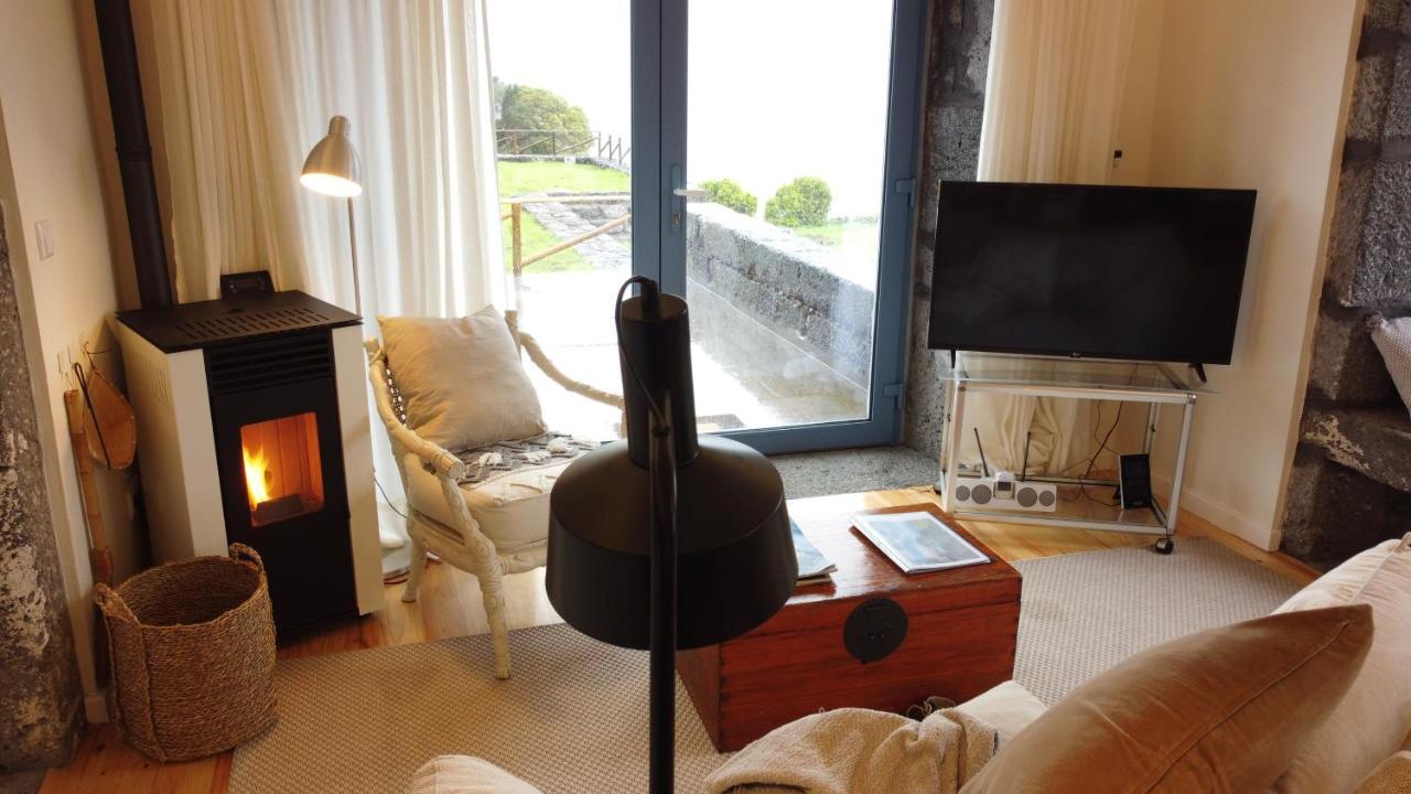 Casa Da Ribeirinha Villa Ribeirinha  ภายนอก รูปภาพ